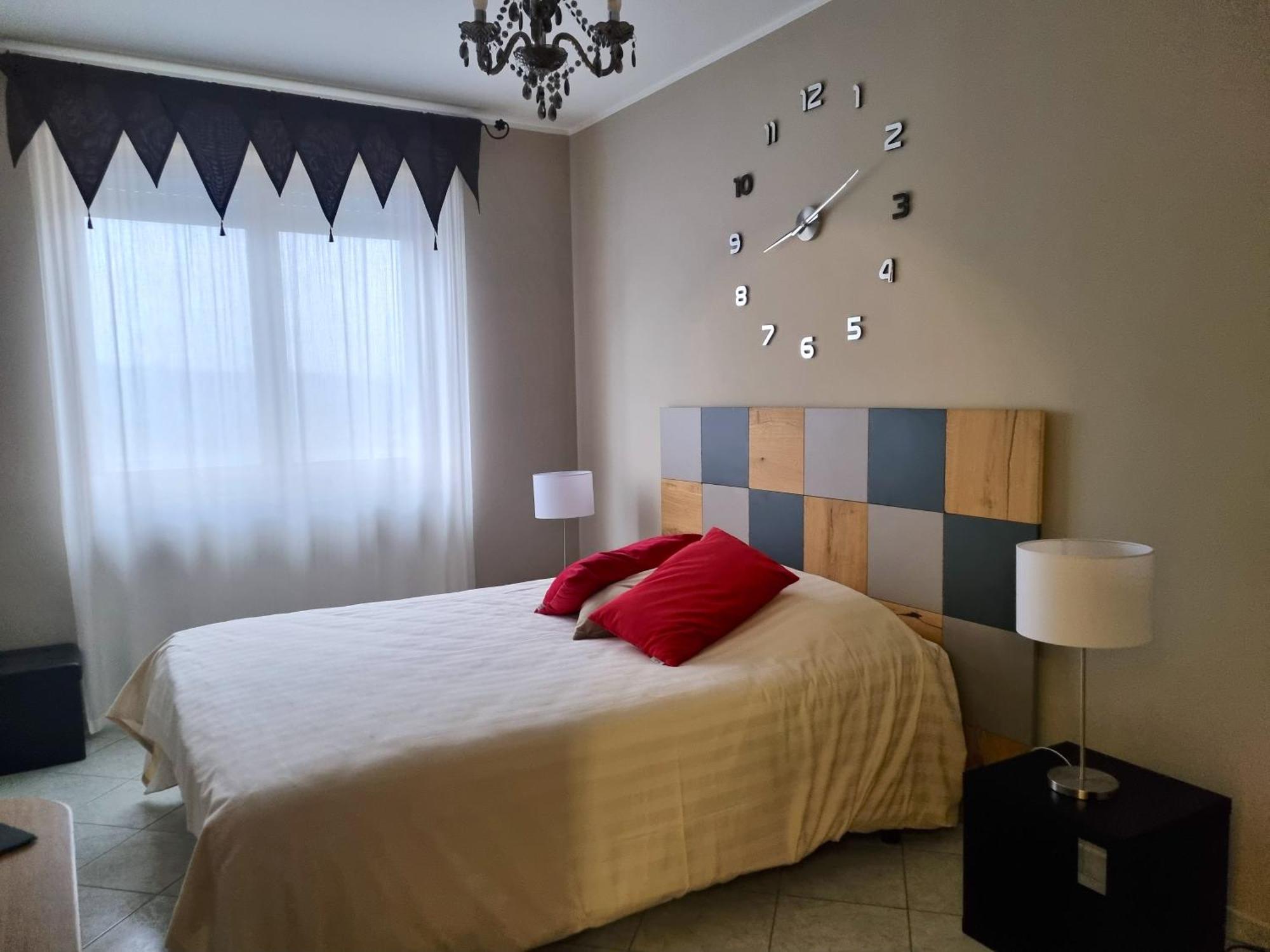 Raimondo'S Apartment อัลบา ภายนอก รูปภาพ